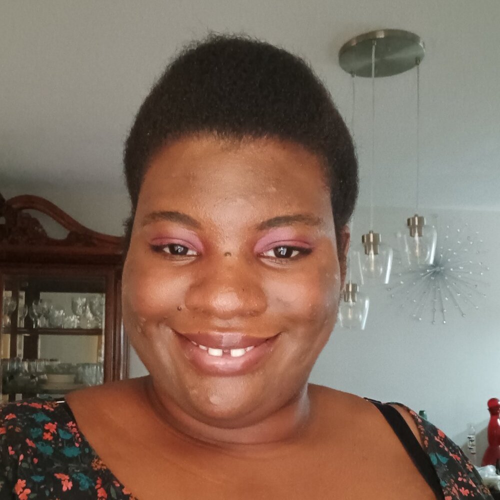 Meet your Posher, Deanna